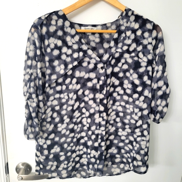 Women's Quintessential Black & Grey Roll Tab Sleeve Sheer Blouse Size Medium - Picture 1 of 13